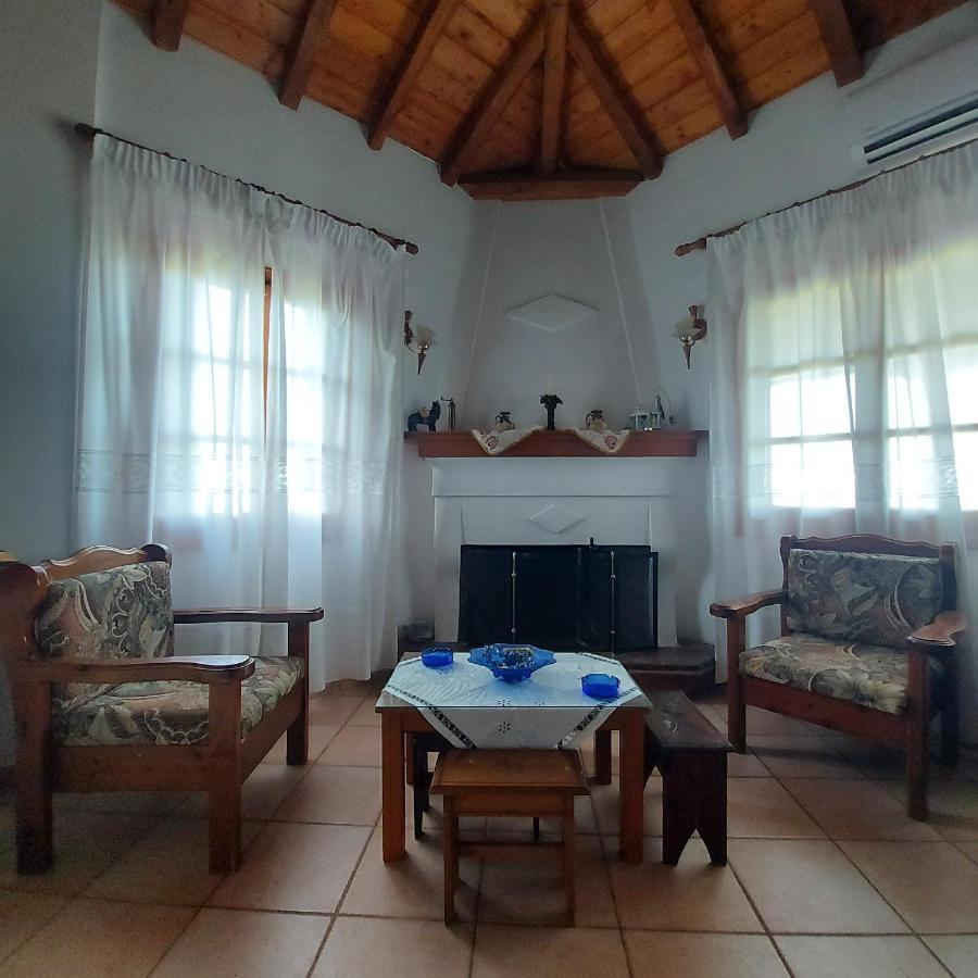 Villa Amfithea Moni Evaggelistrias Kültér fotó