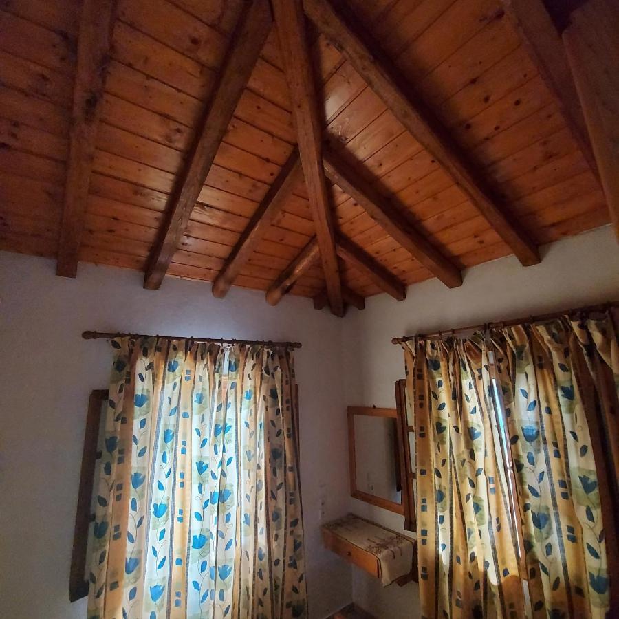 Villa Amfithea Moni Evaggelistrias Kültér fotó