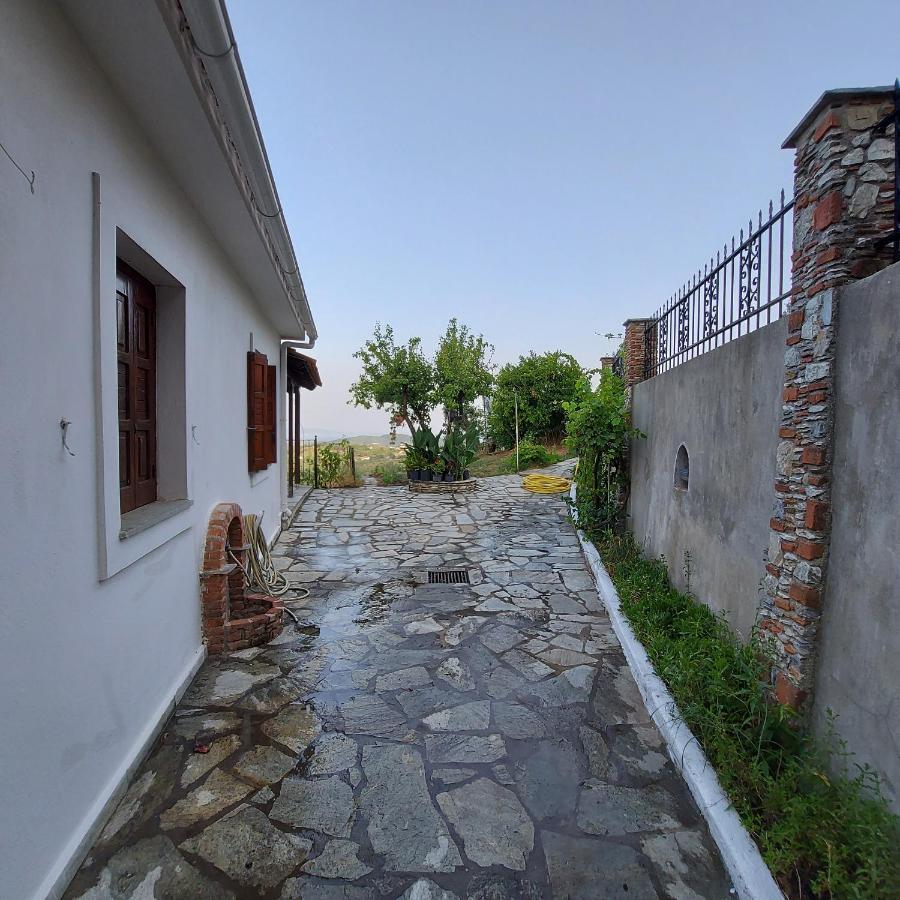 Villa Amfithea Moni Evaggelistrias Kültér fotó